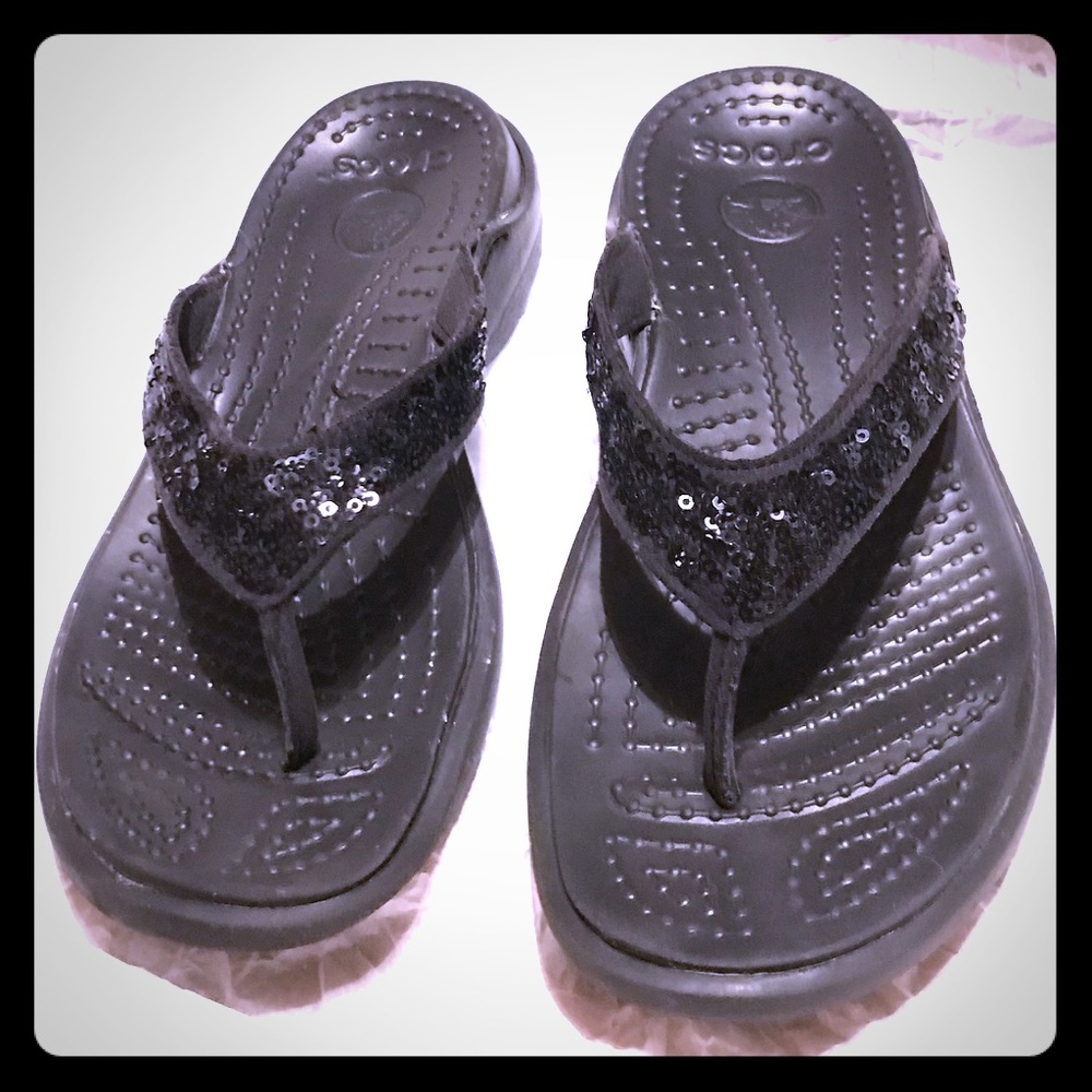 V sequin croc flip flops